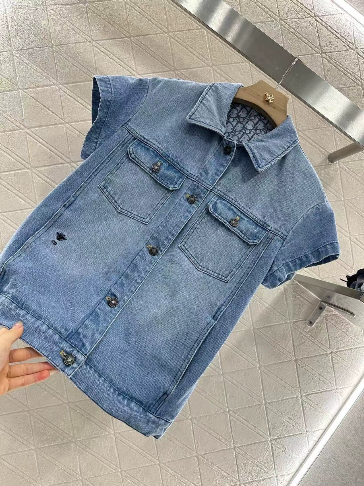 D 2025 New Denim Short Sleeve Jacket and Shorts Set