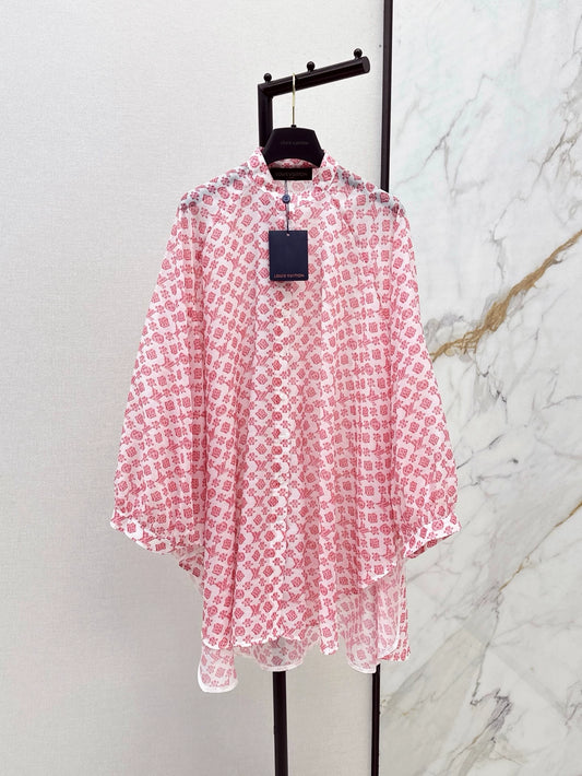 L 25 New irregular cape style shirt