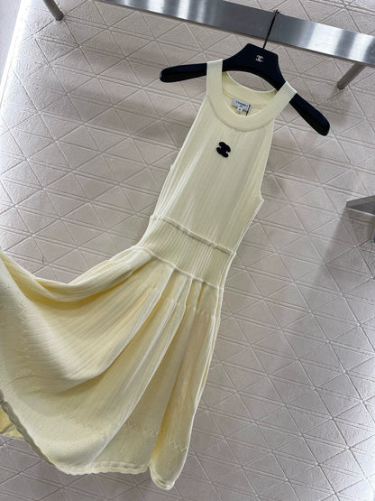 C 25 new halter neck hollow shoulder knitted vest dress
