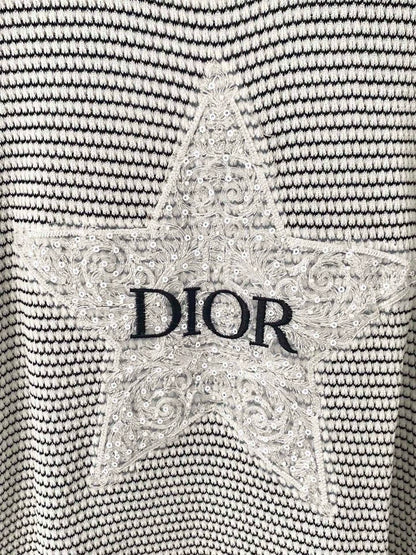 D 25 nouveau tricot à manches courtes et col rond ajouré brodé 