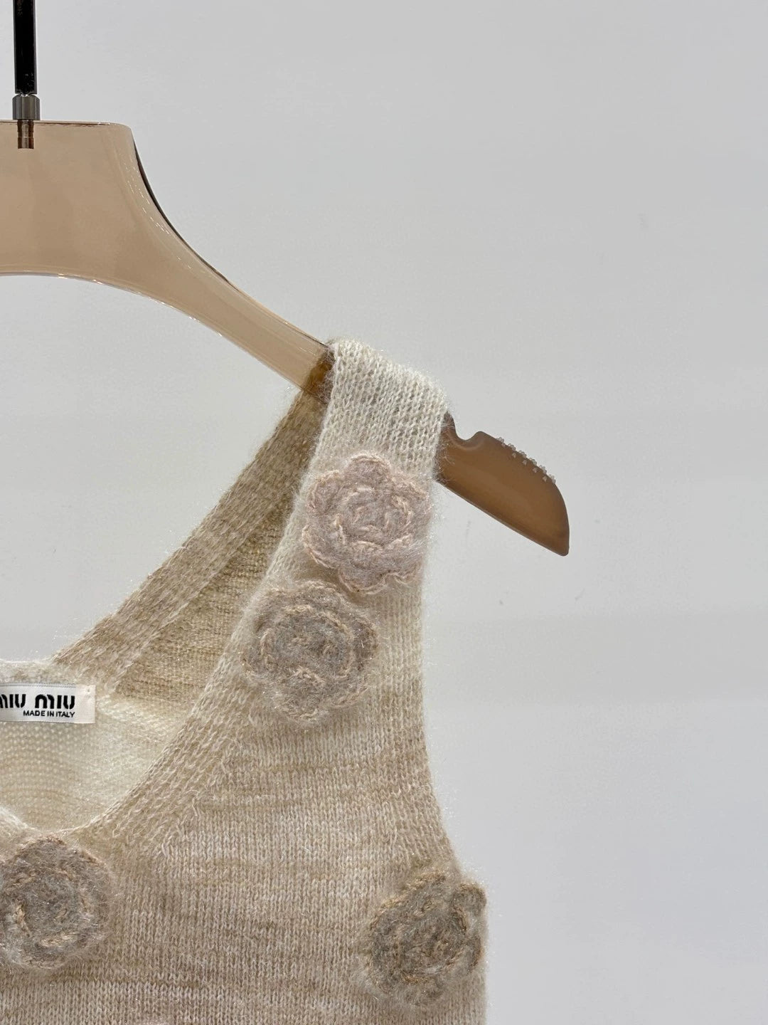 M 25 Summer new V-neck gradient flower three-dimensional jacquard sleeveless knitted vest