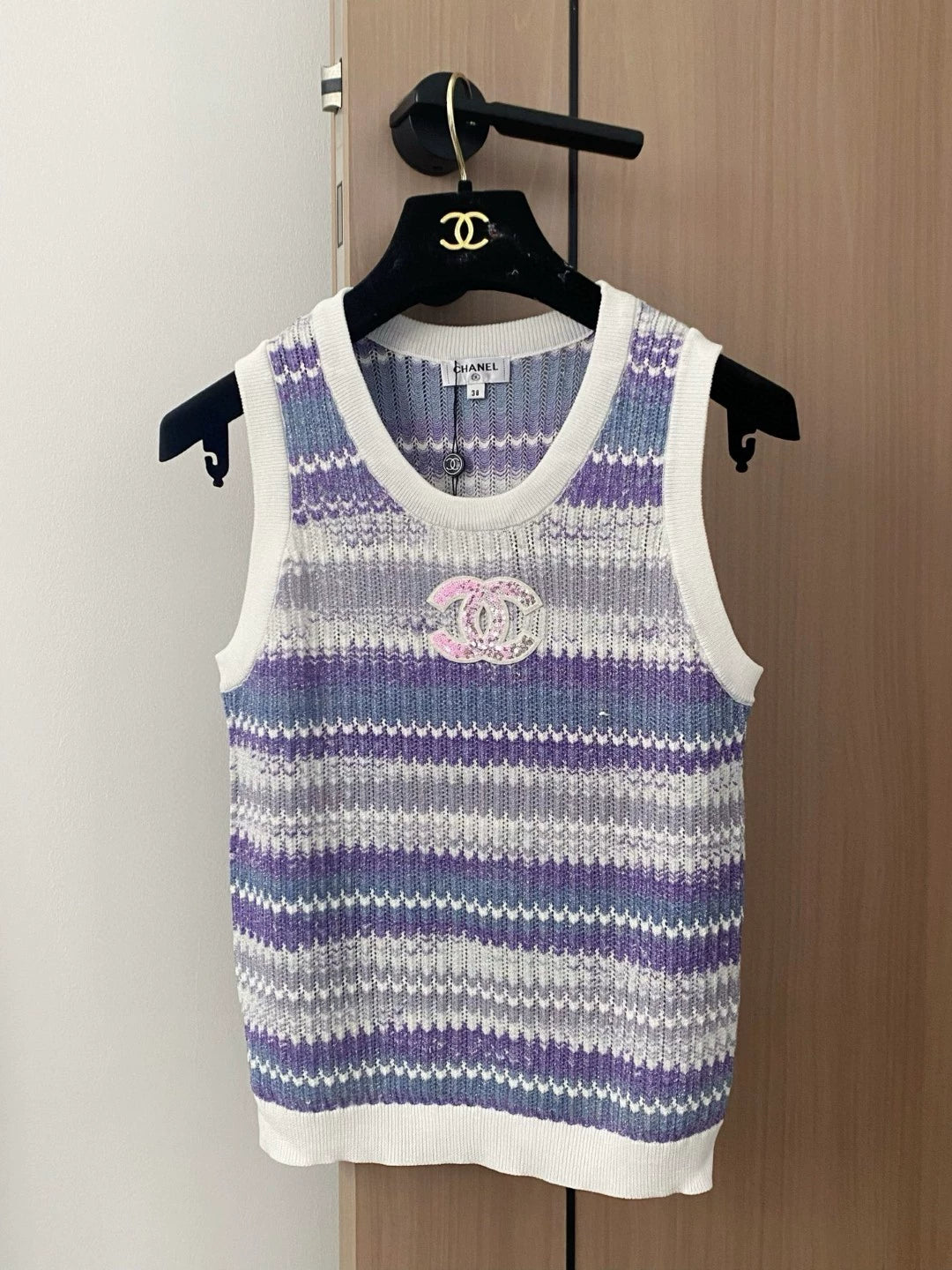 C 25 New Gradient color round neck