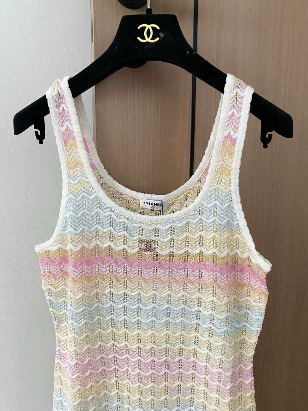 c 2025 New Clashing Stripe Knit Vest Dress