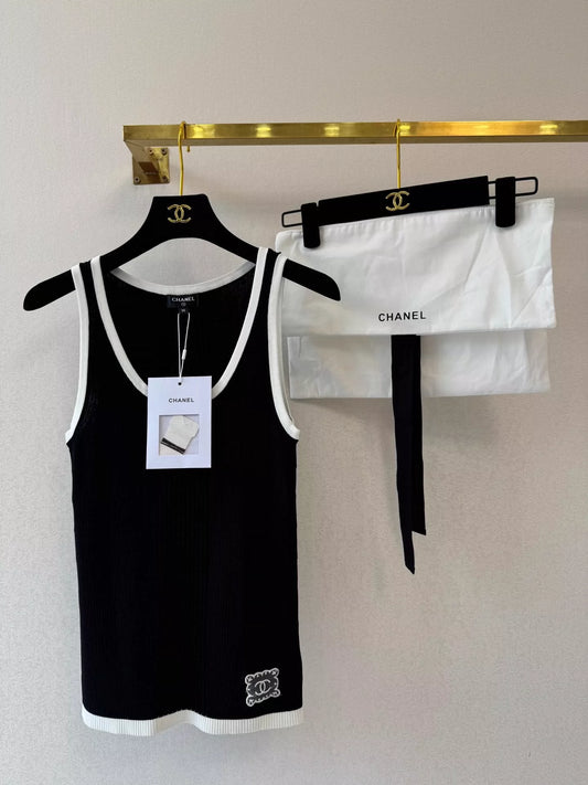 C 25 Spring and Summer New Short Sleeve Knitted Vest