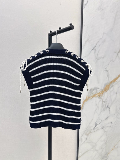 D 25 New Striped Knitted Boat Neck Top