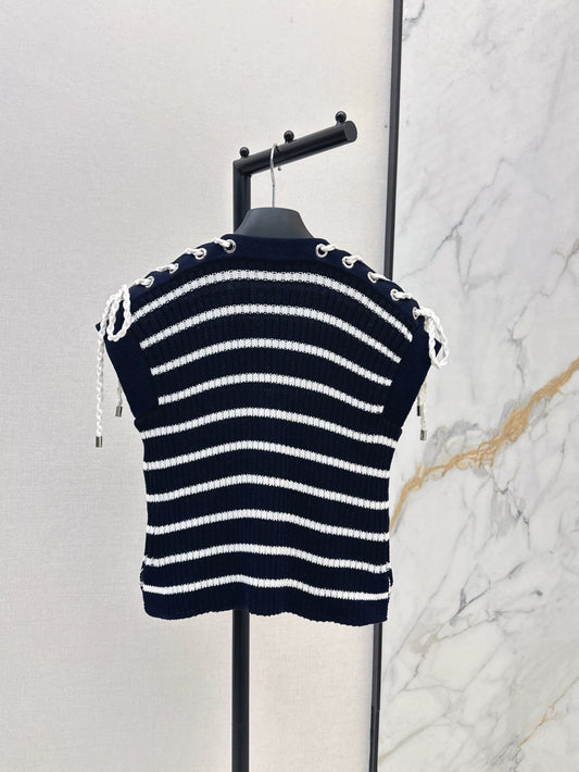 D 25 New Striped Knitted Boat Neck Top