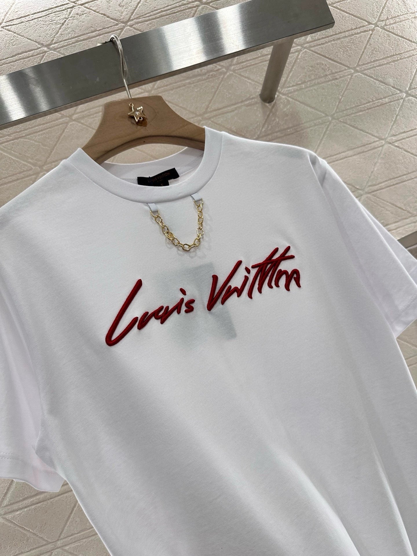 L 25 Round Neck Embroidered Letter Chain Short Sleeve T-Shirt