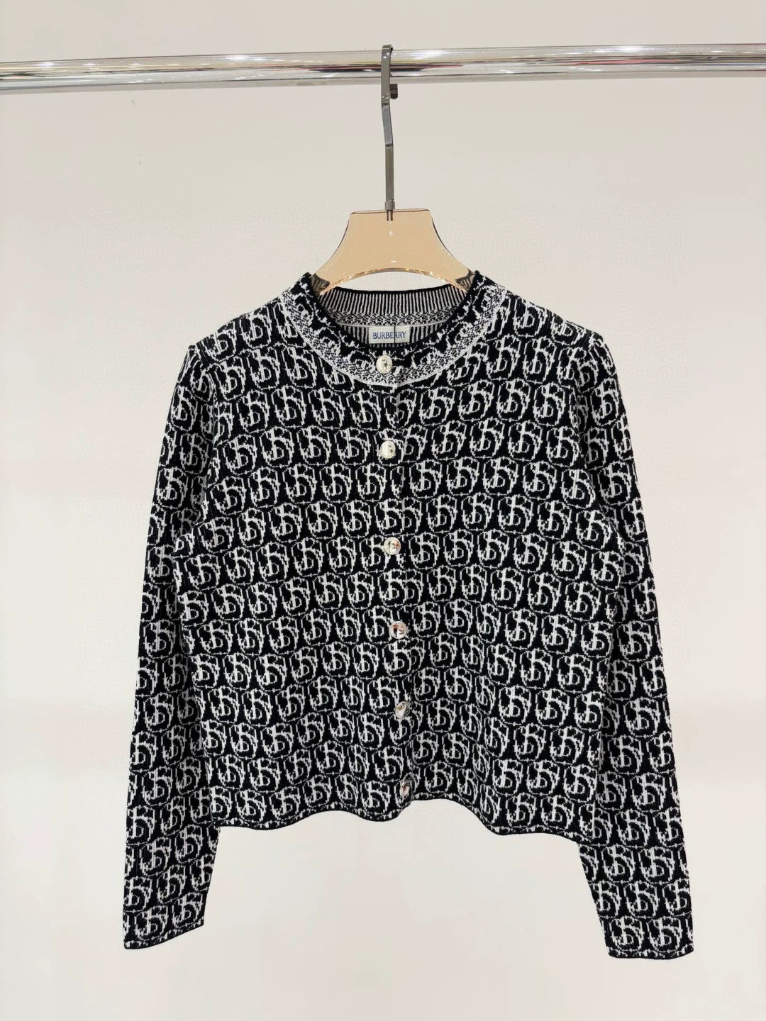 Bu 25 early spring new round neck letter logo jacquard full print knit cardigan