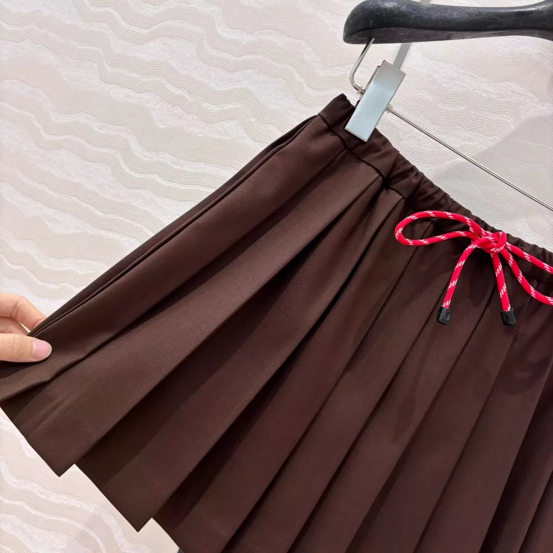 M 25 Preppy style pleated short skirt
