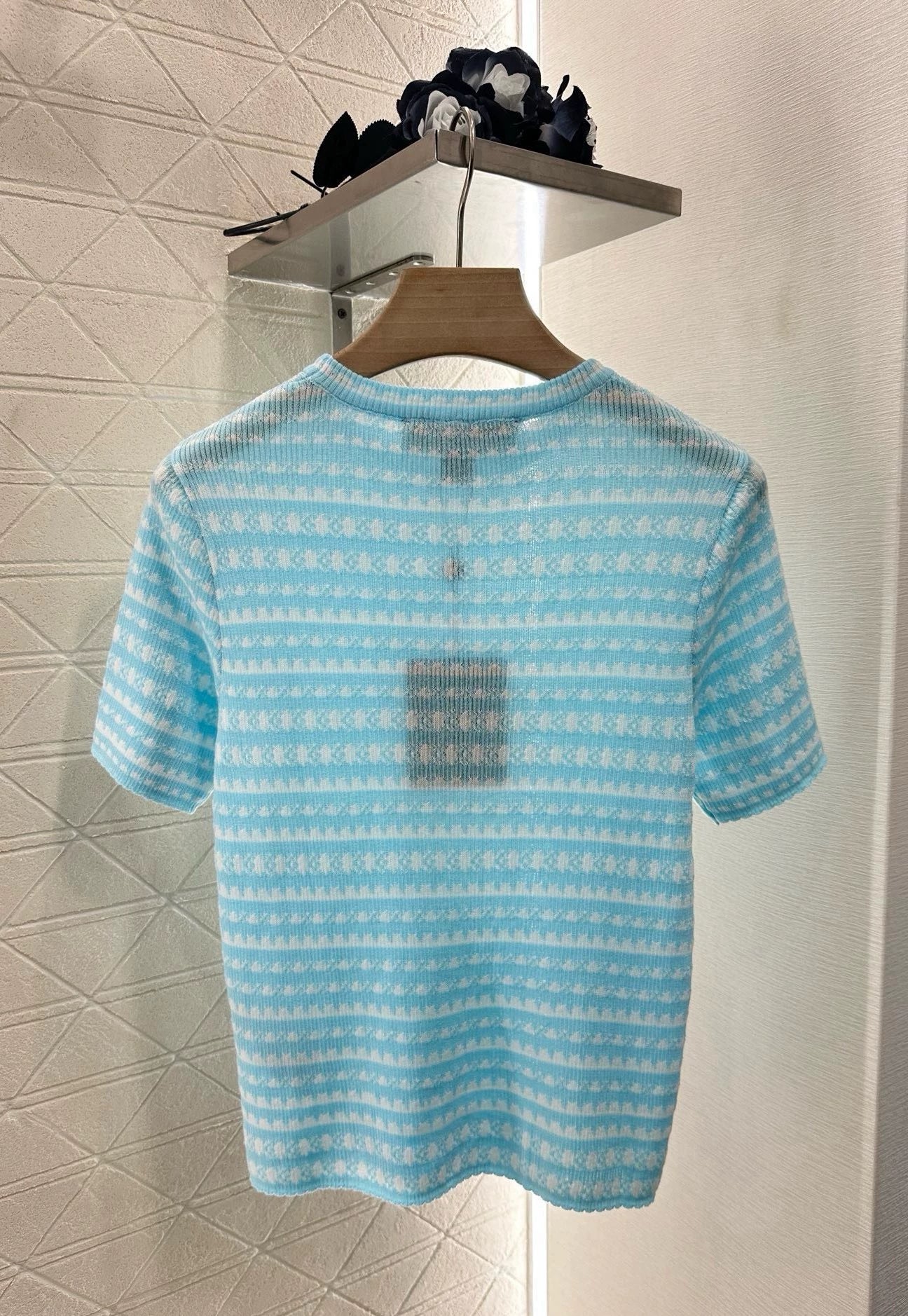 L 25  Striped Crew Neck Knit Short Sleeve Top