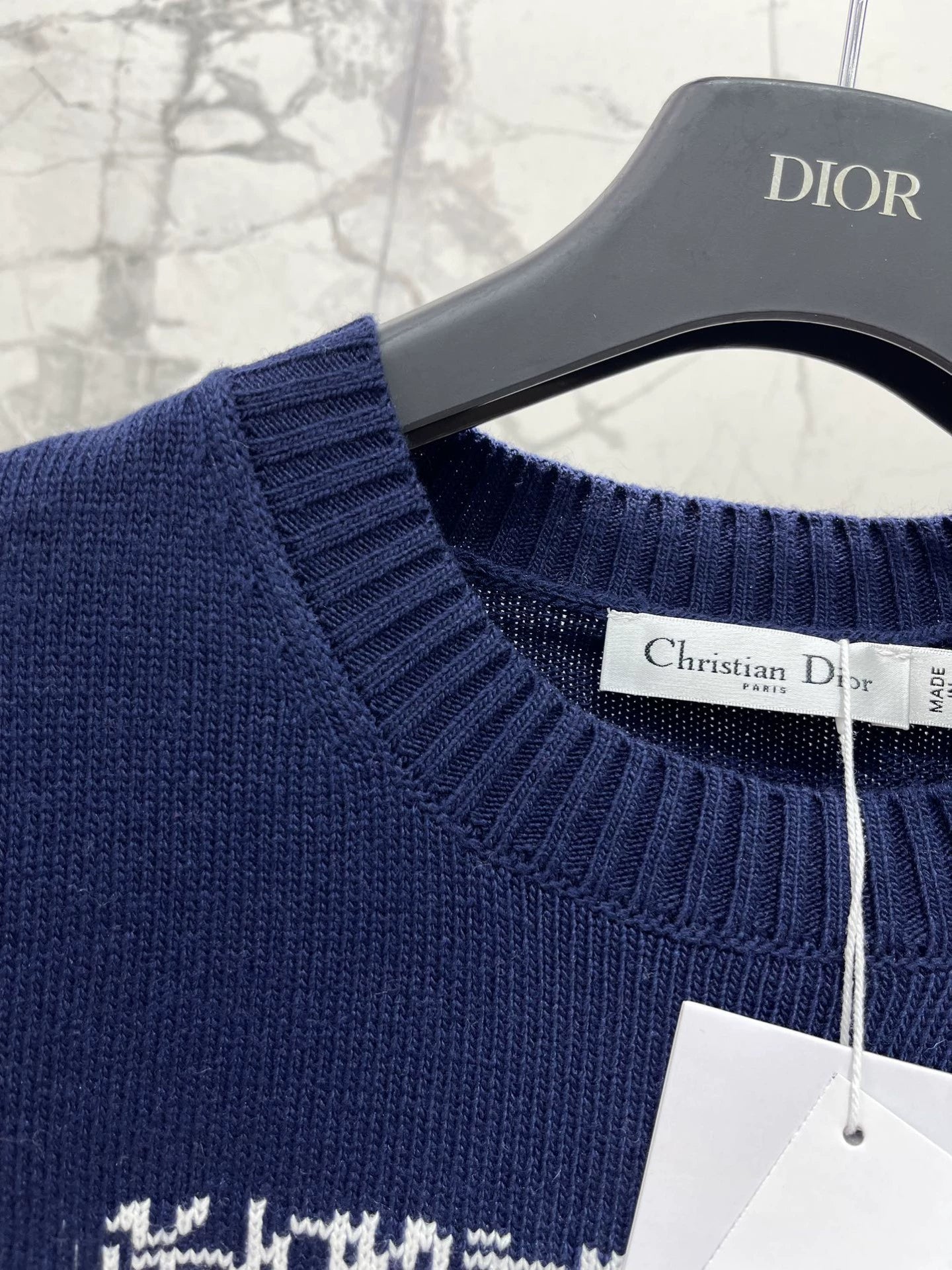 D 25 New letter-print cashmere and wool sweater.