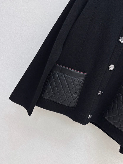 C 25 Cashmere coat with quilted leather pockets