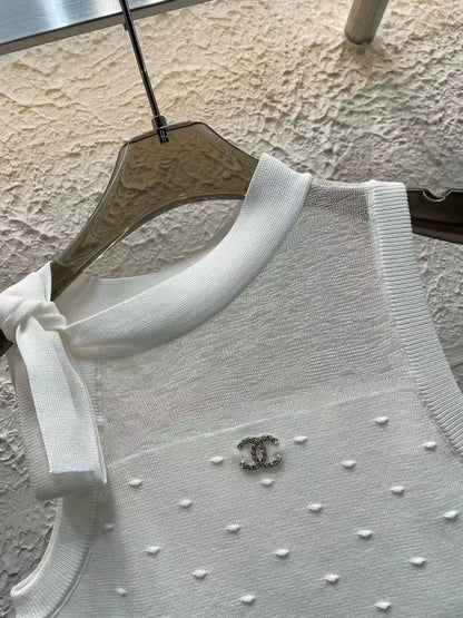 C 25 New three-dimensional pattern undershirt