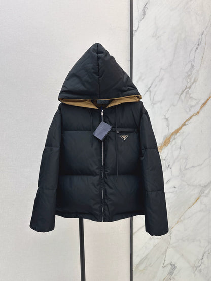 P 25fw hooded down jacket