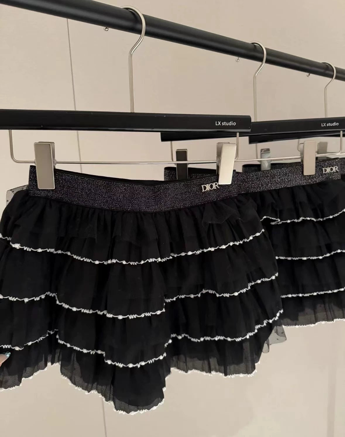D 25 Popular puffy skirt