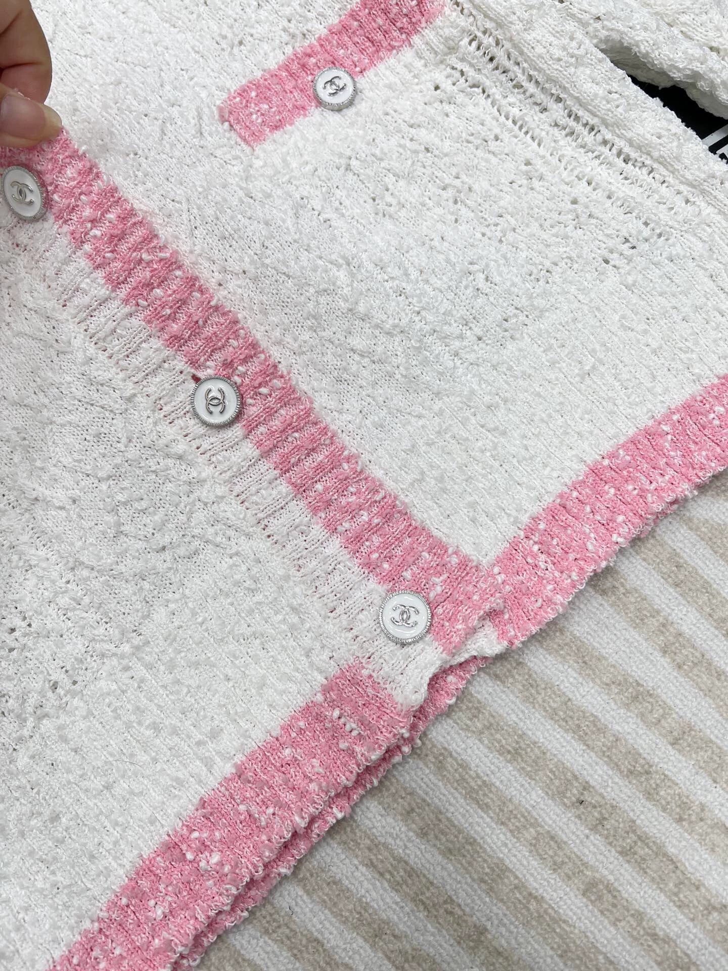 C 24 spring and summer new hollowed out logo buttons knit cardigan