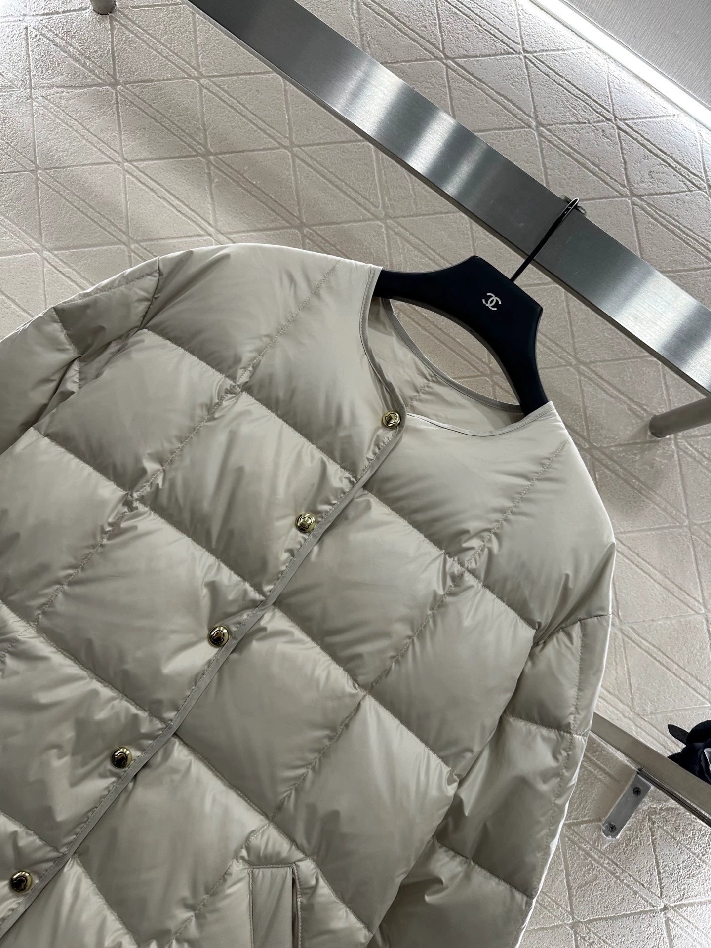 Mon 25 Checkered lace-up crew neck down jacket