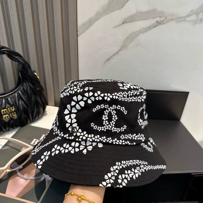 C 25 New Arrival Petal Print Bucket Hat