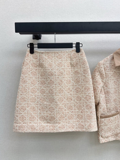 D 25 Early Autumn New Lapel Short Sleeve Braided Jacket + Skirt Set