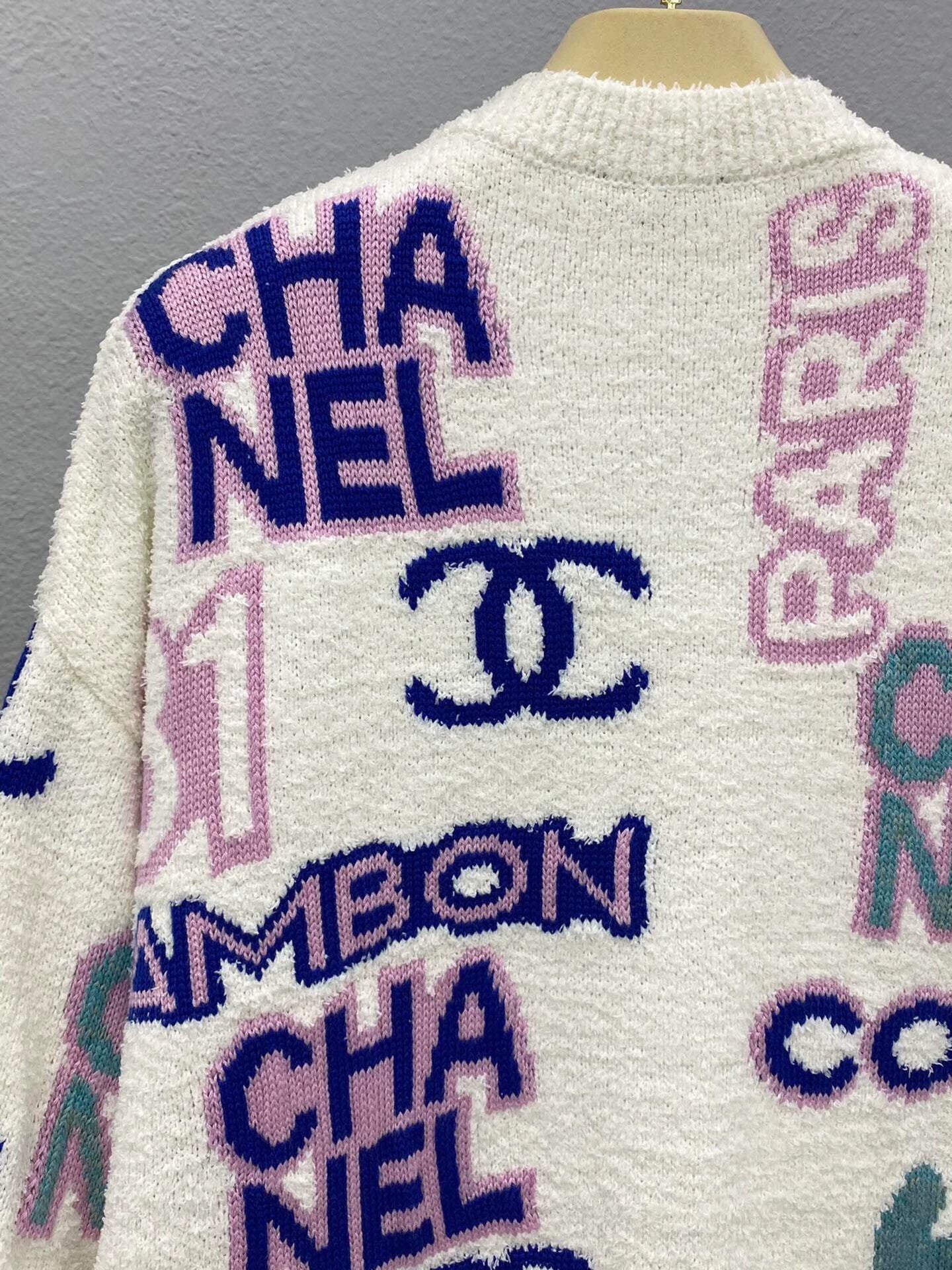 C 25 Handcrafted series lettering jacquard cardigan jacket