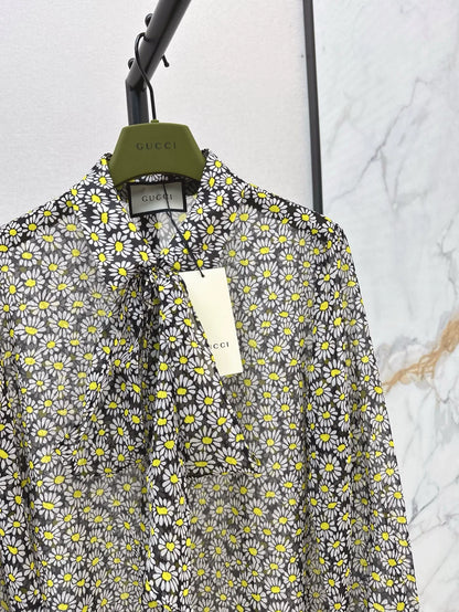 25 Spring and Summer New Daisy Printed Shirt