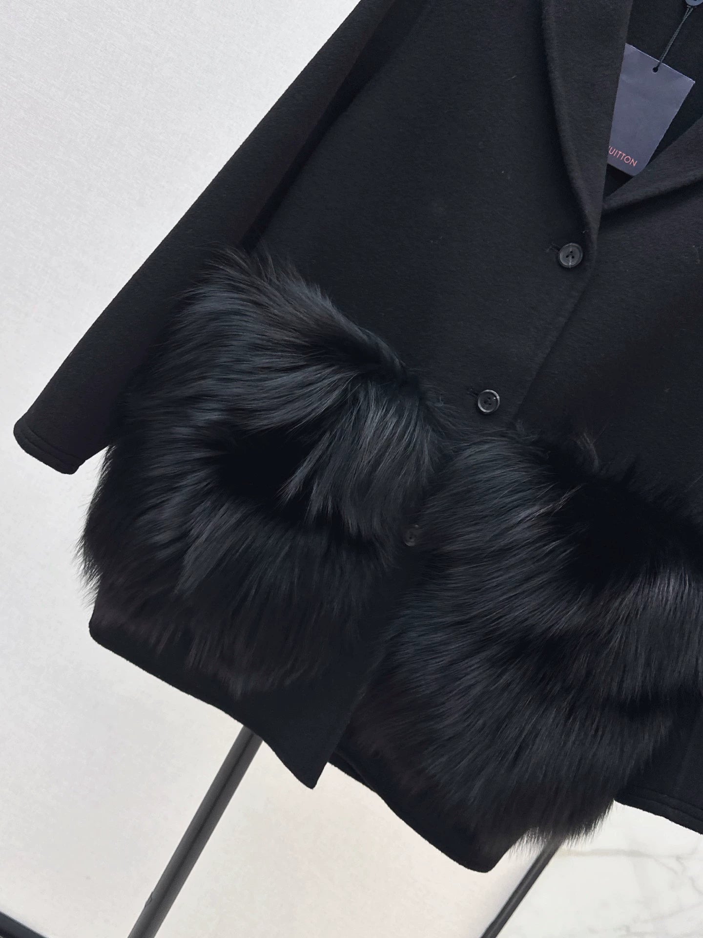 L 25fw wool coat with fox fur trim