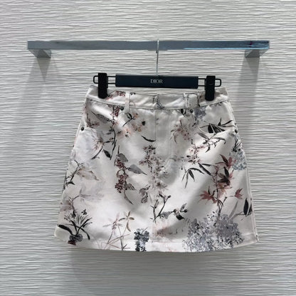 D 25 New Color-Crossing Printed Half Skirt
