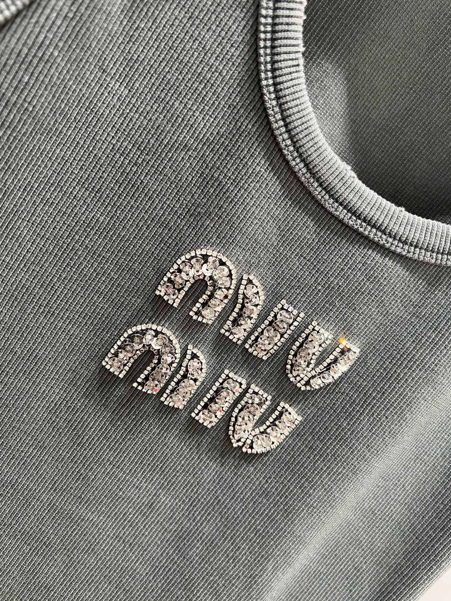 M 25SS Diamond beaded logo letter logo vest