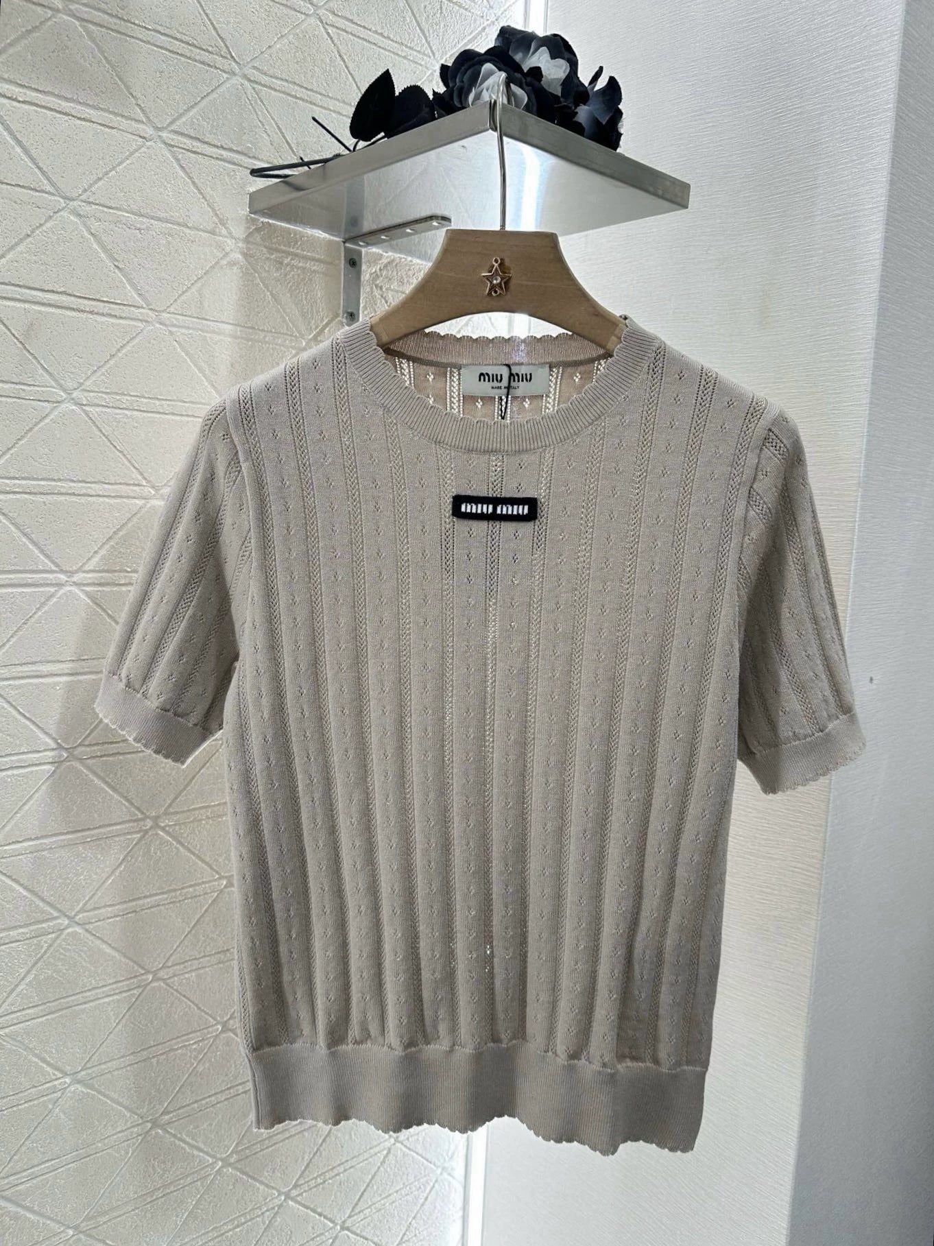 M 25 Monogrammed Knit Short Sleeve Top