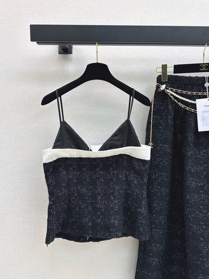 C New Spring/Summer 3D Flower Embellished Camisole with Waist Chain, High-Waisted Skirt