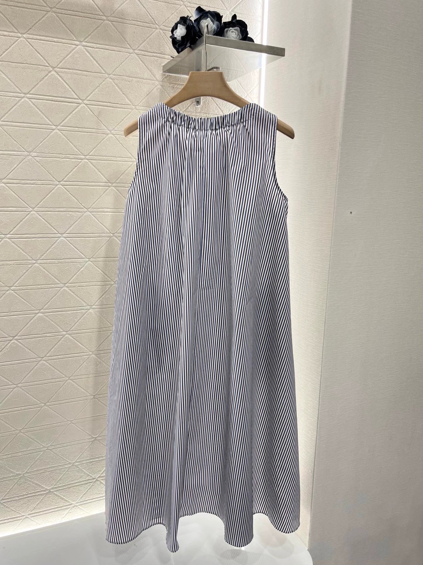 P 25 New Striped Sleeveless Dress