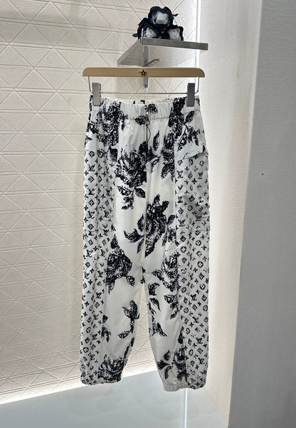 L 25 Hooded printed jacket and trousers set
