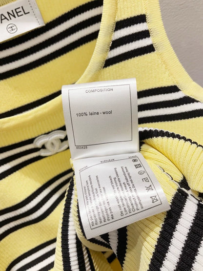 C 25 New Chest Logo Clashing Stripe Knit Vest