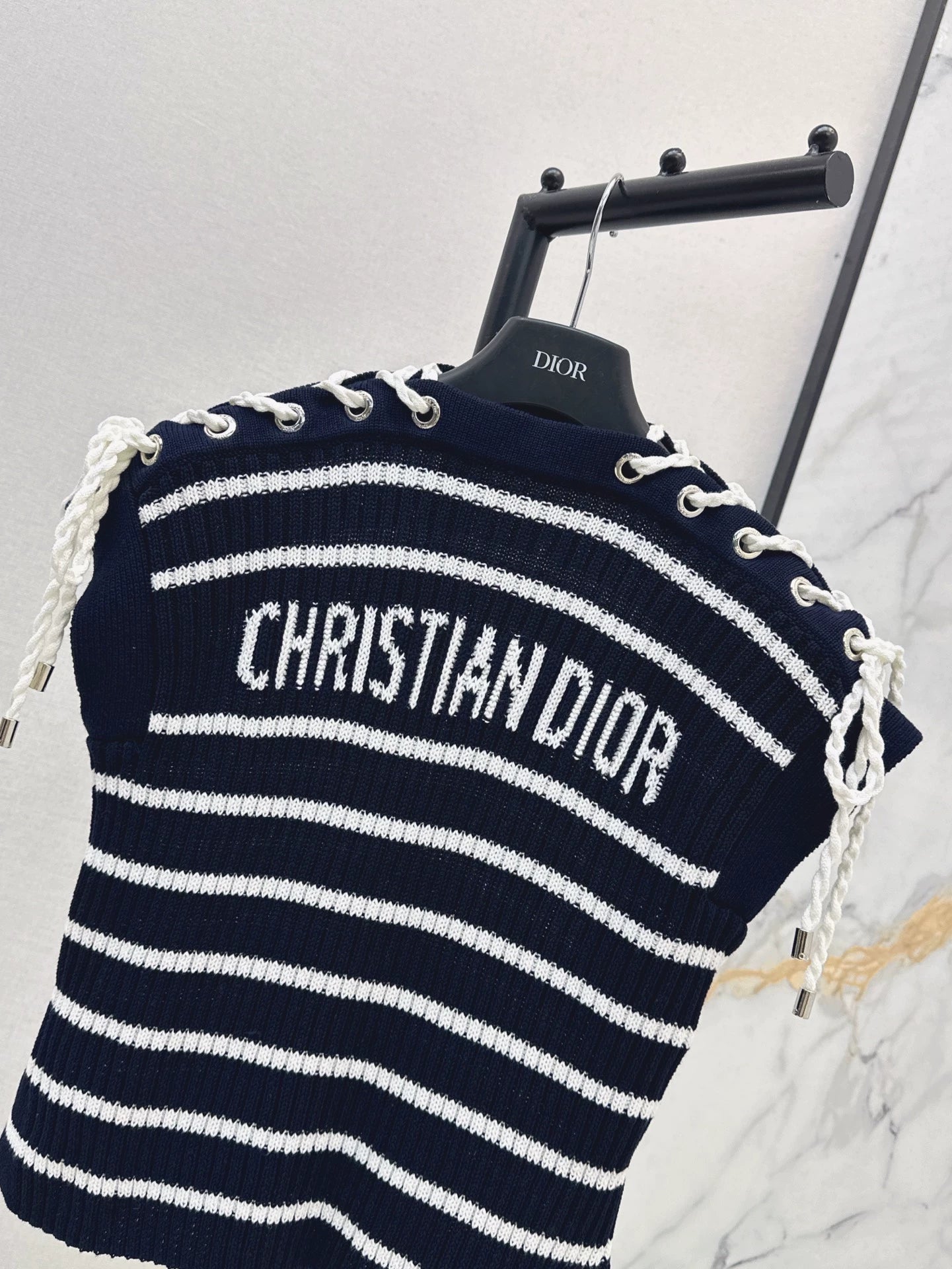 D 25 New Striped Knitted Boat Neck Top