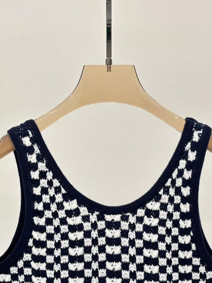 CE 25 Summer new round neck letter logo jacquard plaid contrast color casual knitted vest