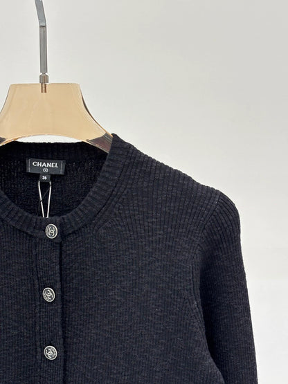 C 25 Early Spring New Round Neck Letter Logo Simple Casual Knitted Cardigan