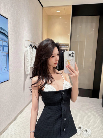 C 25Ss early spring new style French black and white splicing tube top camisole