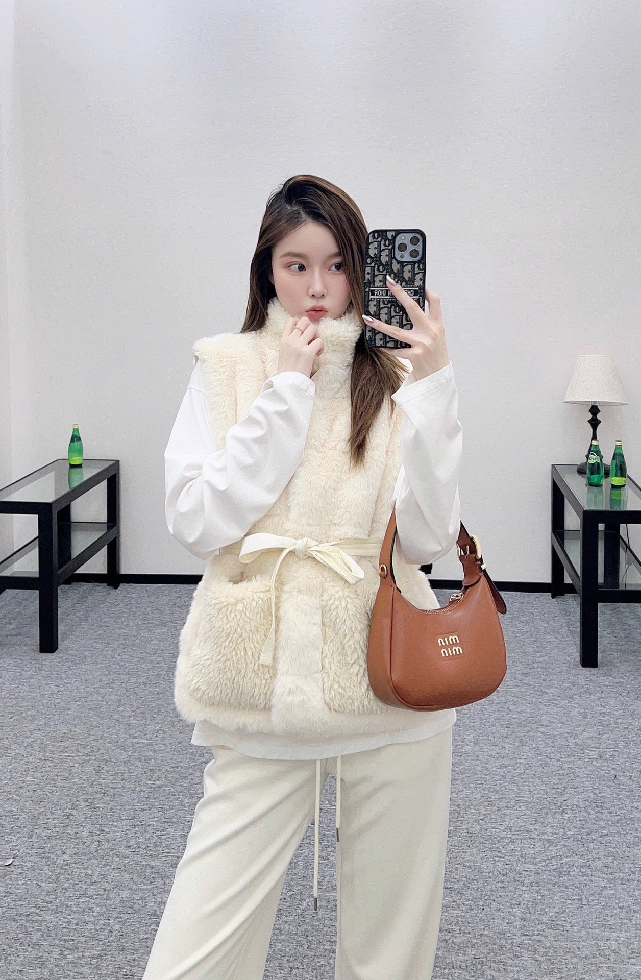 Mon 25 Plush Snap-Button Down Vest