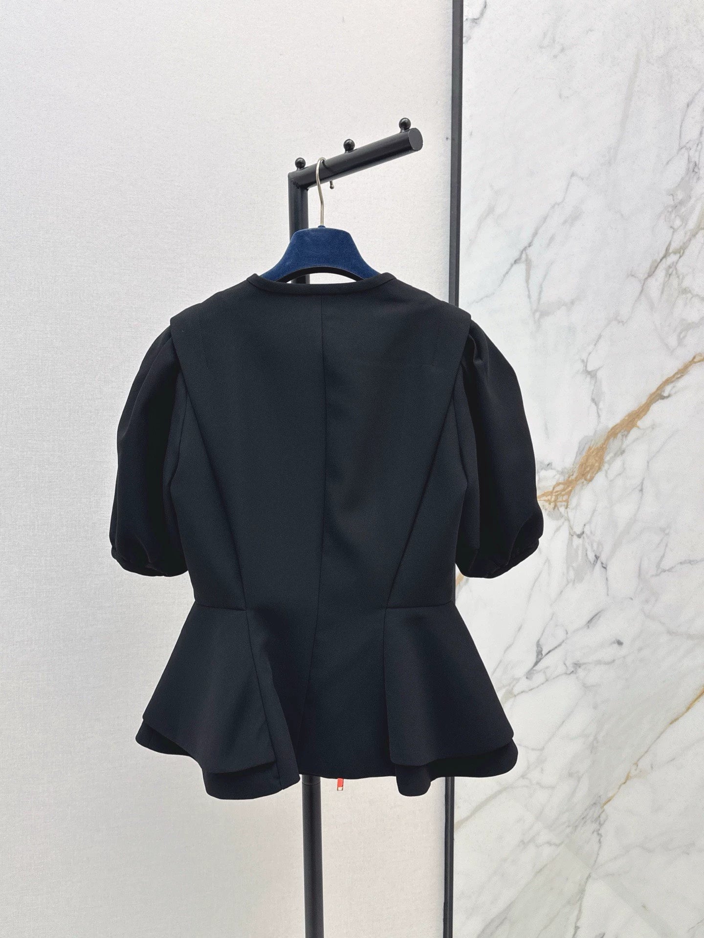 L 25 Spring/Summer New Ruffled Bubble Sleeve Top ➕ Suit 7-minute Pants Set