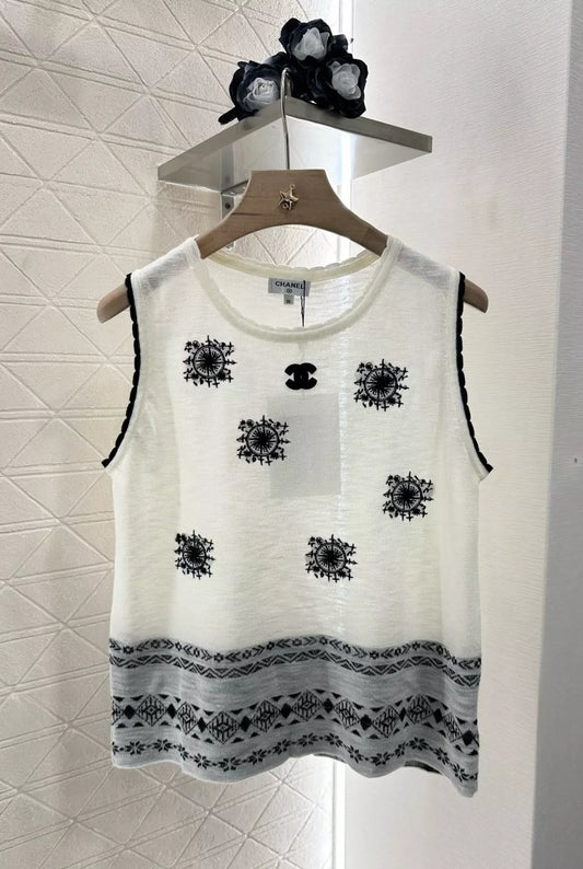 C 25 Summer New Embroidered Totem Ethnic Vest