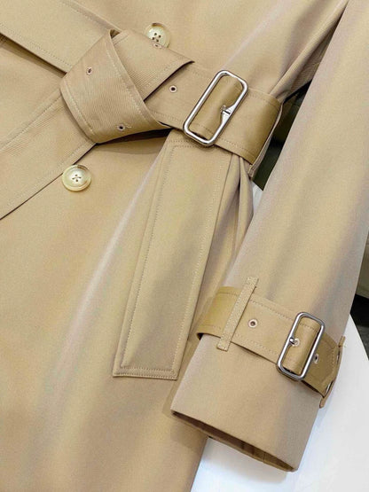 BU 25 new mid-length windbreaker