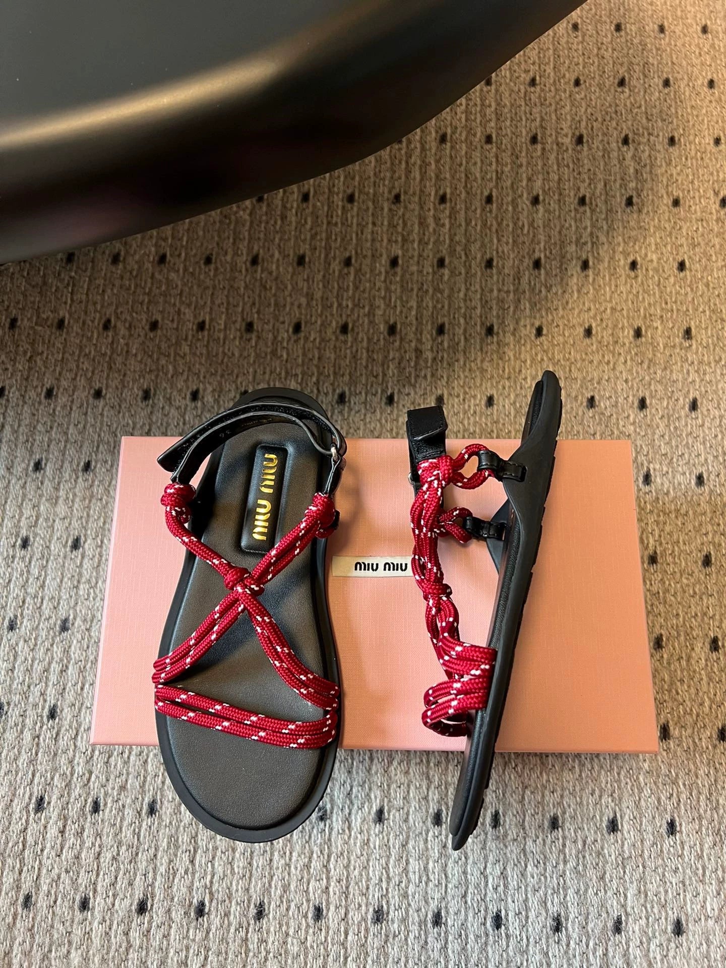M 25 new summer simple and versatile knotted sandals and flat slippers