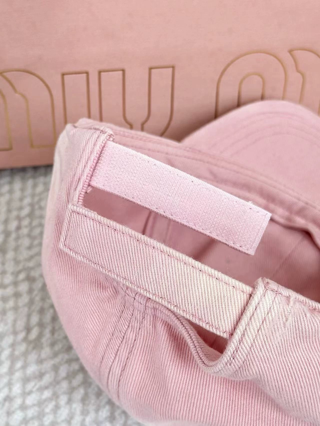 Mi 25 Sakura Pink Baseball Cap