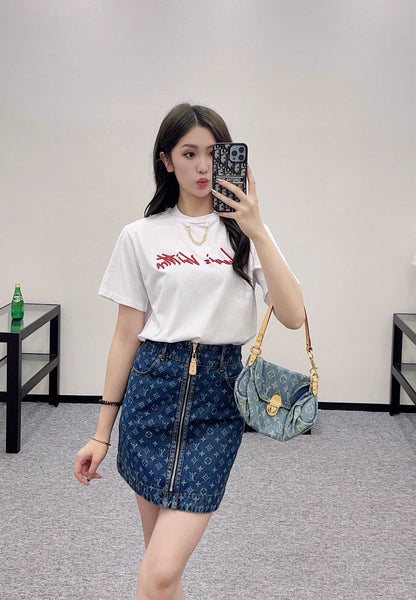 L 25 Round Neck Embroidered Letter Chain Short Sleeve T-Shirt