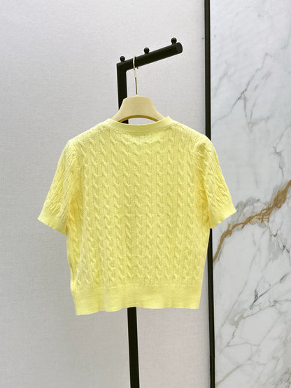 M 25 Spring and Summer New Ageing Style Knitted Short Sleeve