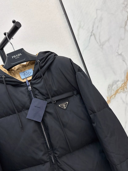 P 25fw hooded down jacket