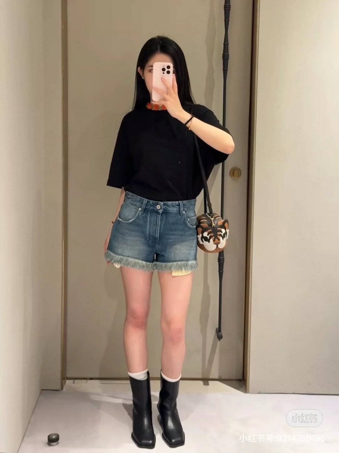Lo 25 Spring Summer Latest Vintage Raw Edge Washed Ultra Short Denim Shorts