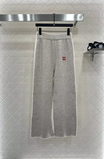 M 25fw Knitted Pullover Top and Pants Set