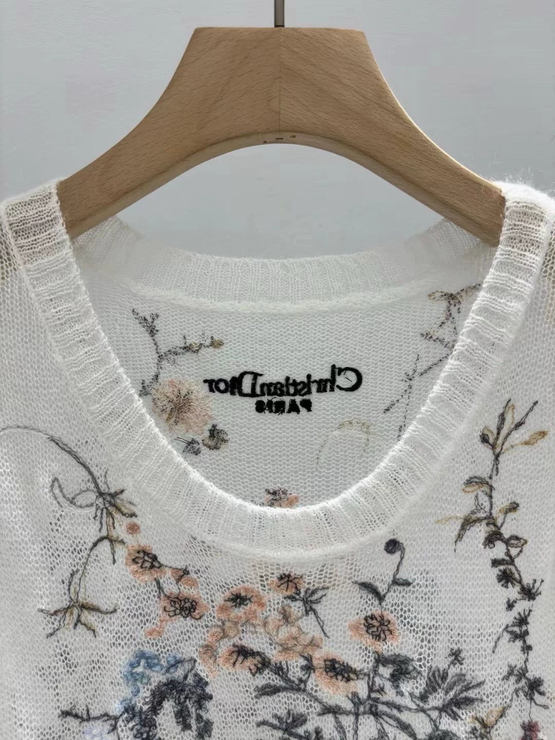 D 25 Early Autumn New Style Knitted Sweater Thin Vest