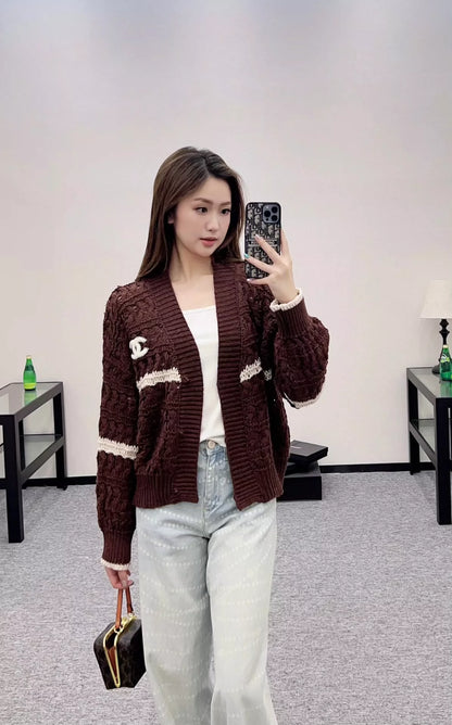 Cardigan tricoté au crochet C 25fw
